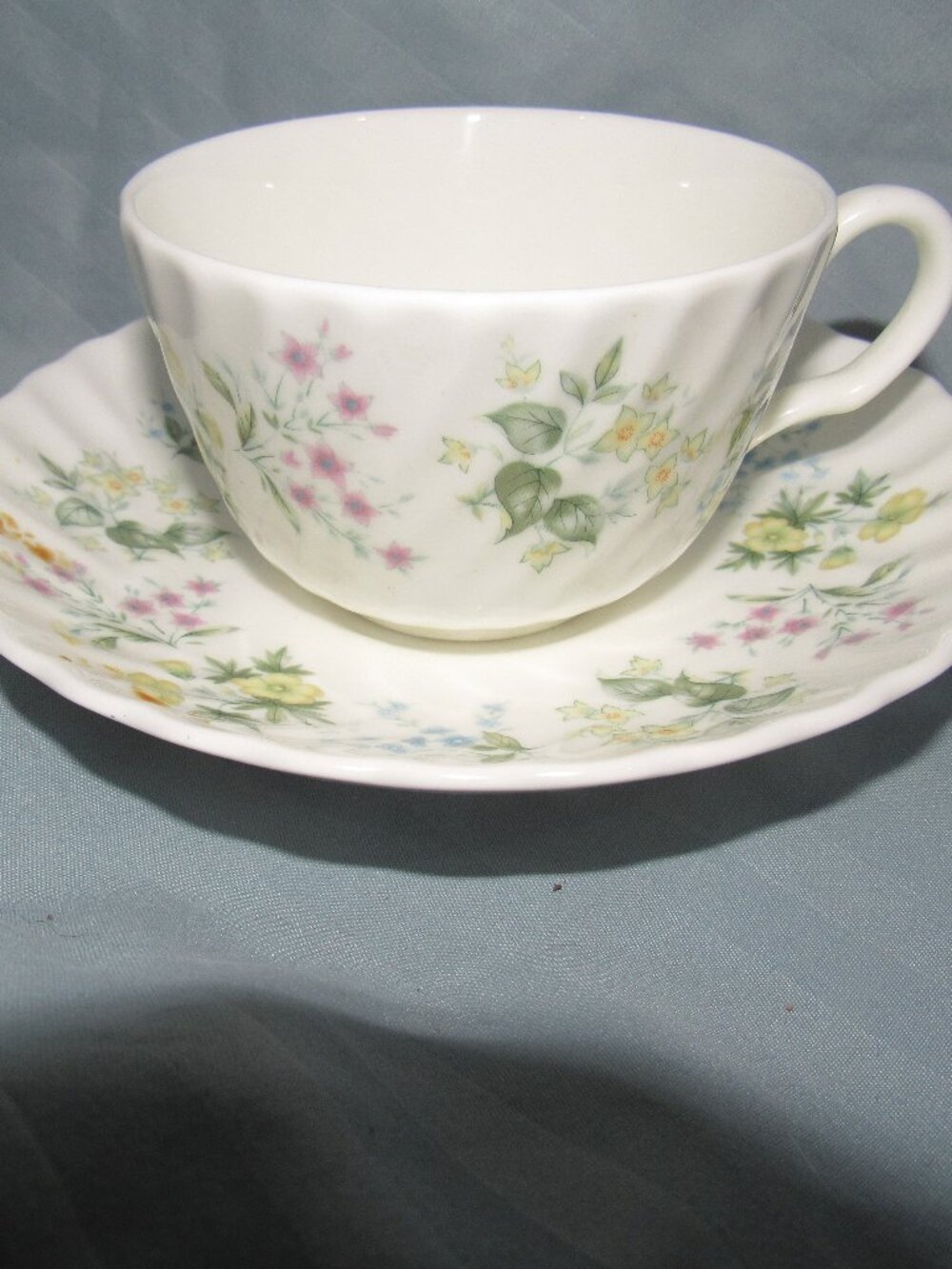 Minton Spring Valley Tea Cup and Saucer Finest English Bone China Vintage   L632